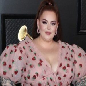 “I want to look like my friends,” Tess Holliday said when she was a teenager and here is how she used to look…