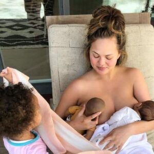 16 Celebs Breastfeeding in Public