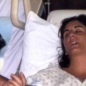 Husband watches as wife’s pulled from life support but then she turns and says “get me out of here”