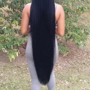 Woman cuts her hair for the first time in 25 years – here’s what she looks like today Woman cuts her hair for the first time in 25 years – here’s what she looks like today