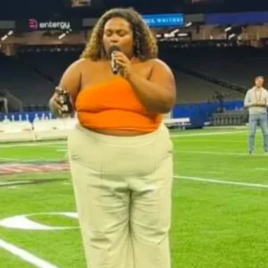 New Orleans Native Samyra Delivers Emotional National Anthem at Sugar Bowl as City Reels From New Year’s Eve Tragedy