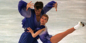 Married World Champion skaters killed in DC plane crash